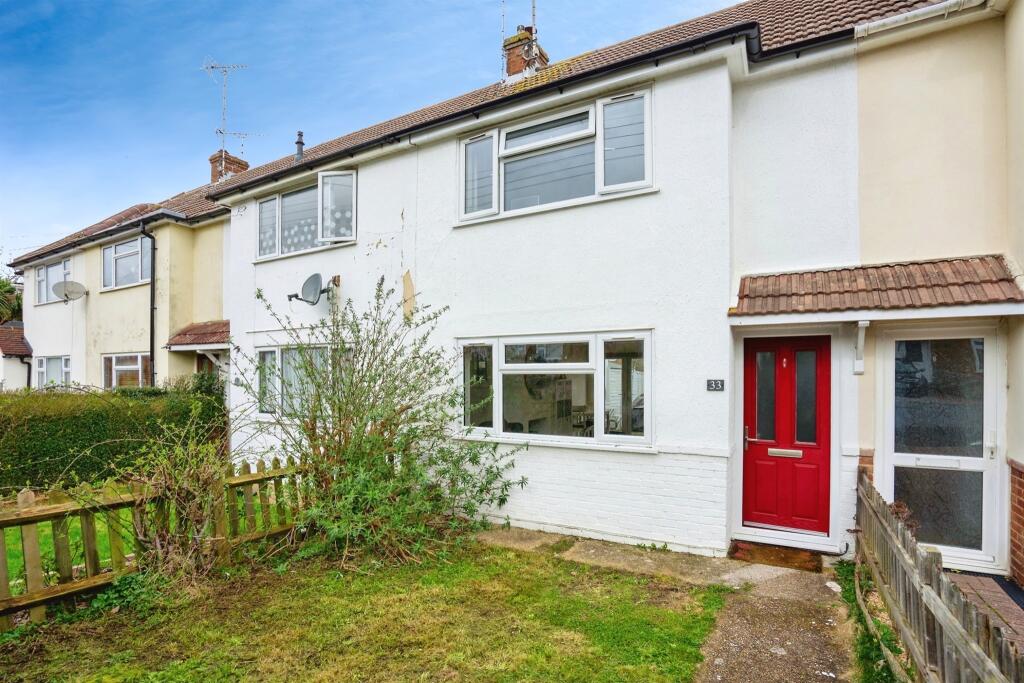 2 bedroom terraced house for sale in Cants Lane, Burgess Hill, RH15