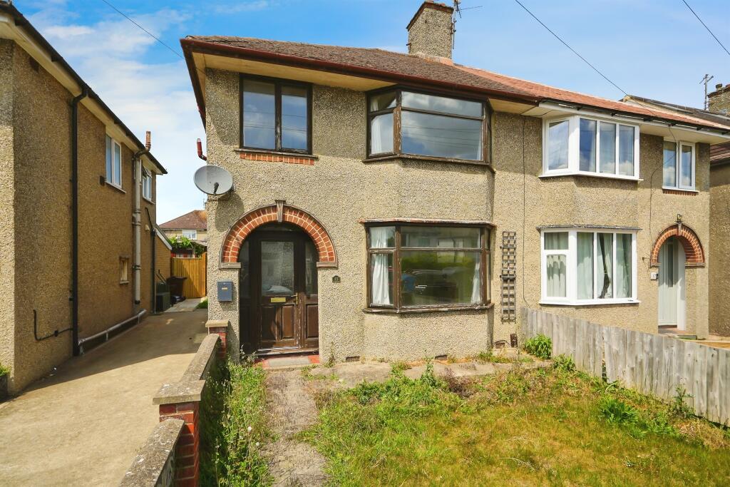 3 bedroom semi-detached house