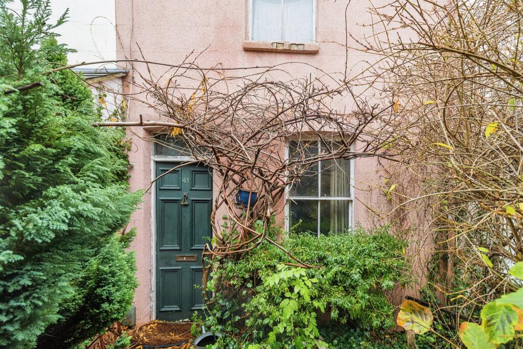 2 bedroom terraced house for sale in Arnold Road, Oxford, OX4