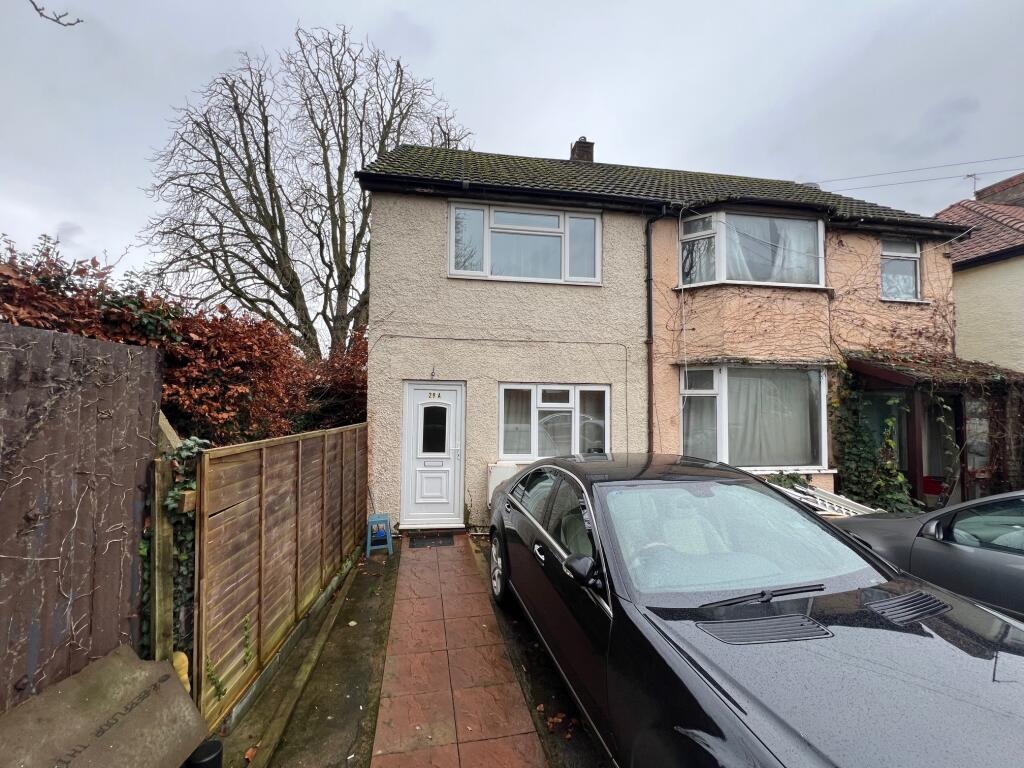 2 bedroom semi-detached house for sale in Cleveland Drive, Oxford, OX4