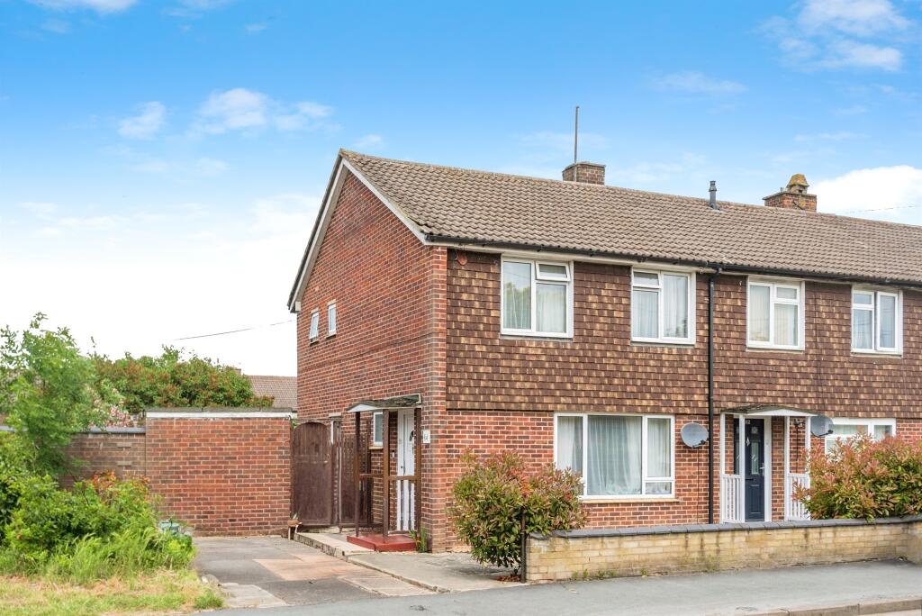 3 bedroom end of terrace house