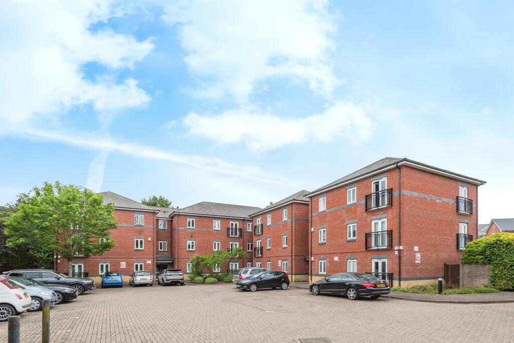 Main image of property: Brasenose Driftway, Oxford