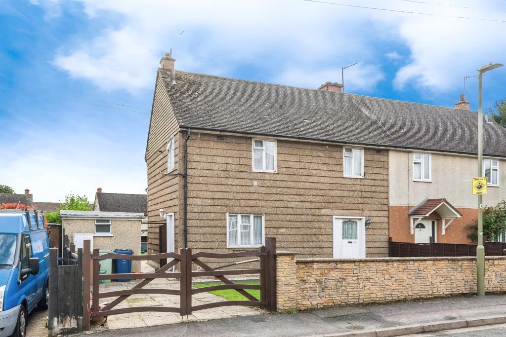 Main image of property: Kempson Crescent, Oxford