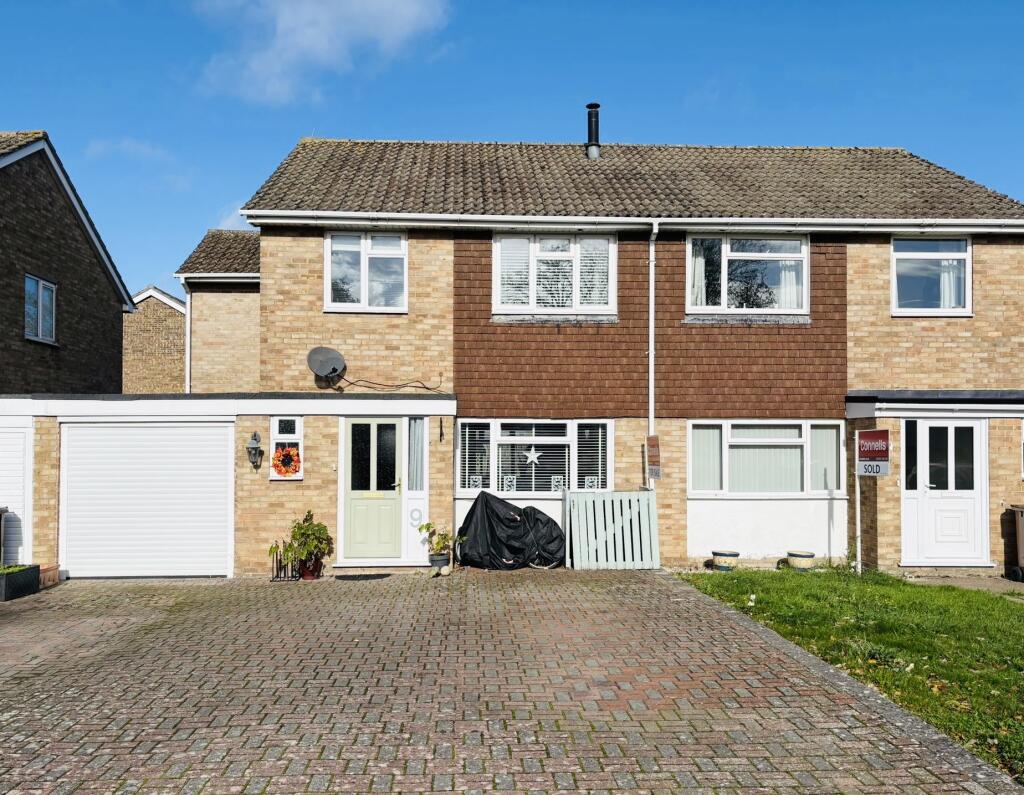 Main image of property: Shepherd Gardens, Abingdon