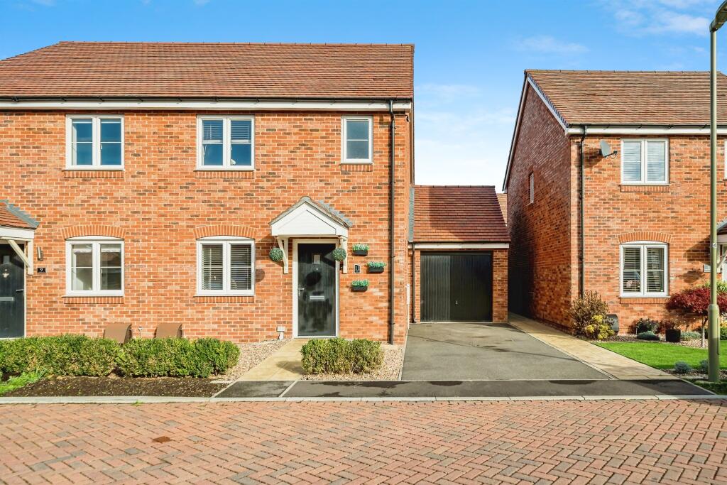 Main image of property: Chequers Lane, Grove, Wantage