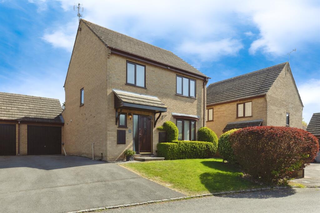 Main image of property: Weavers Close, Witney