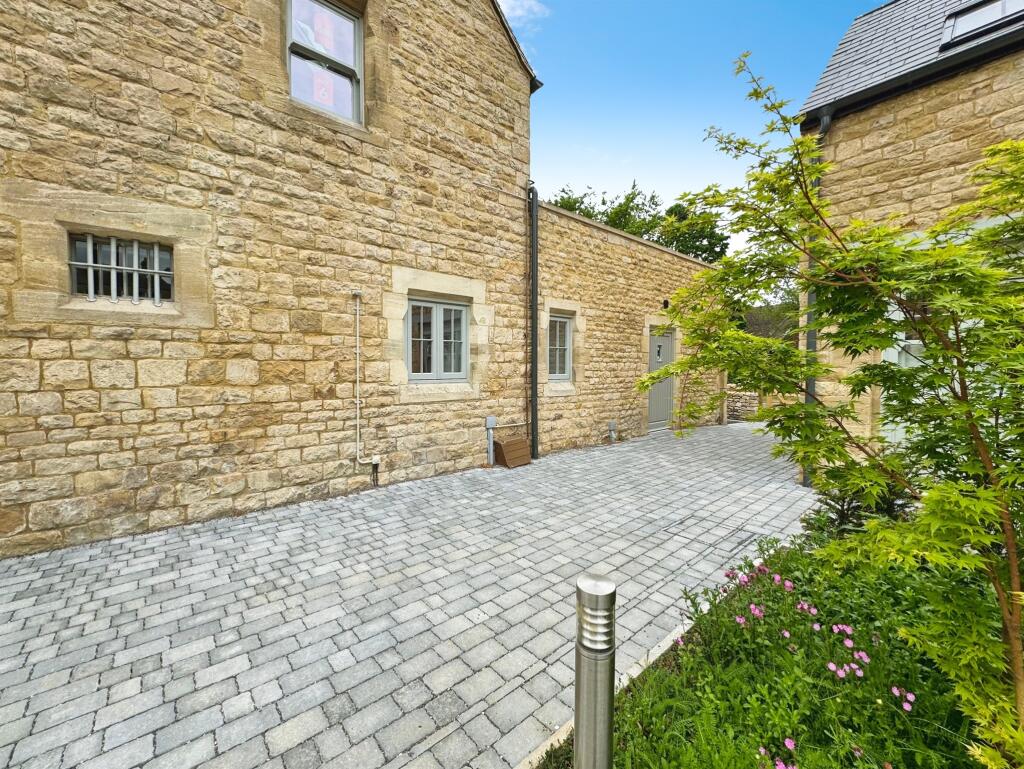 Main image of property: Banbury Road, Chipping Norton
