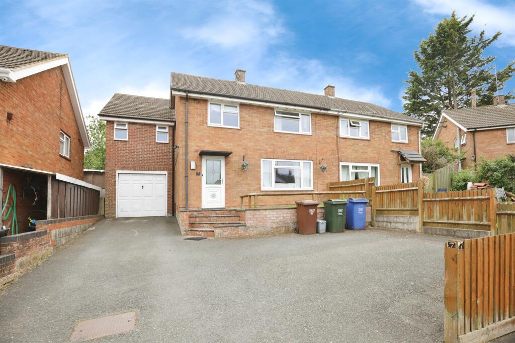 Main image of property: Kenilworth Way, Banbury