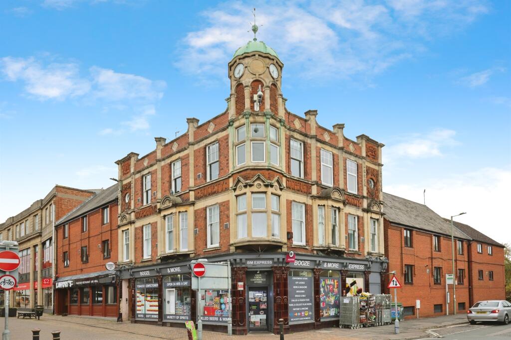 Main image of property: Broad Street, Banbury