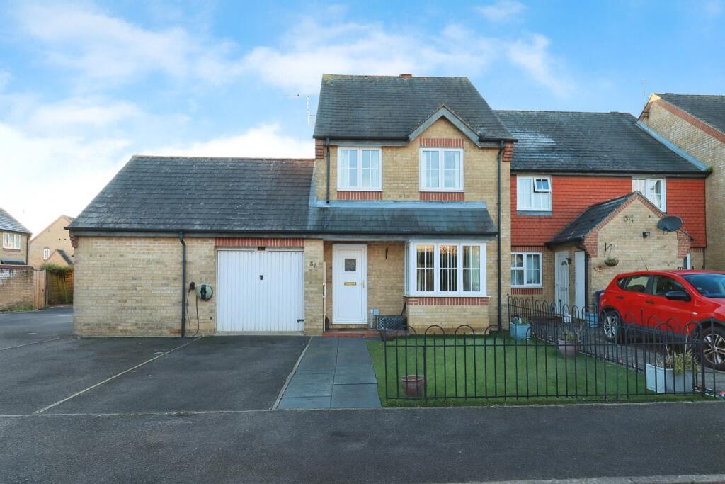 Main image of property: Canterbury Close, Banbury