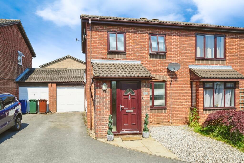 Main image of property: Beckdale Close, Bicester