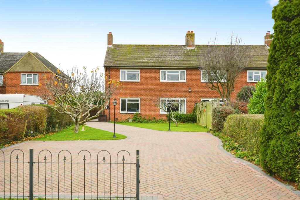 Main image of property: Buckingham Road, Edgcott, Aylesbury