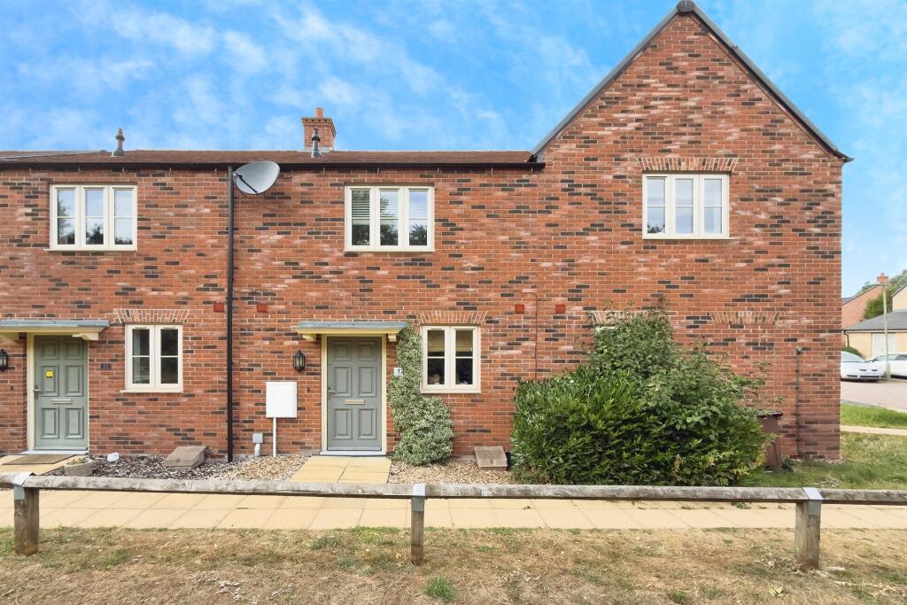 Main image of property: Flanders Close, Bicester