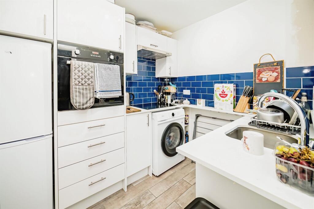 Main image of property: Rooks Lane, Thame