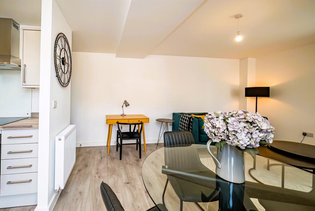 Main image of property: Thame Road, Haddenham, Aylesbury