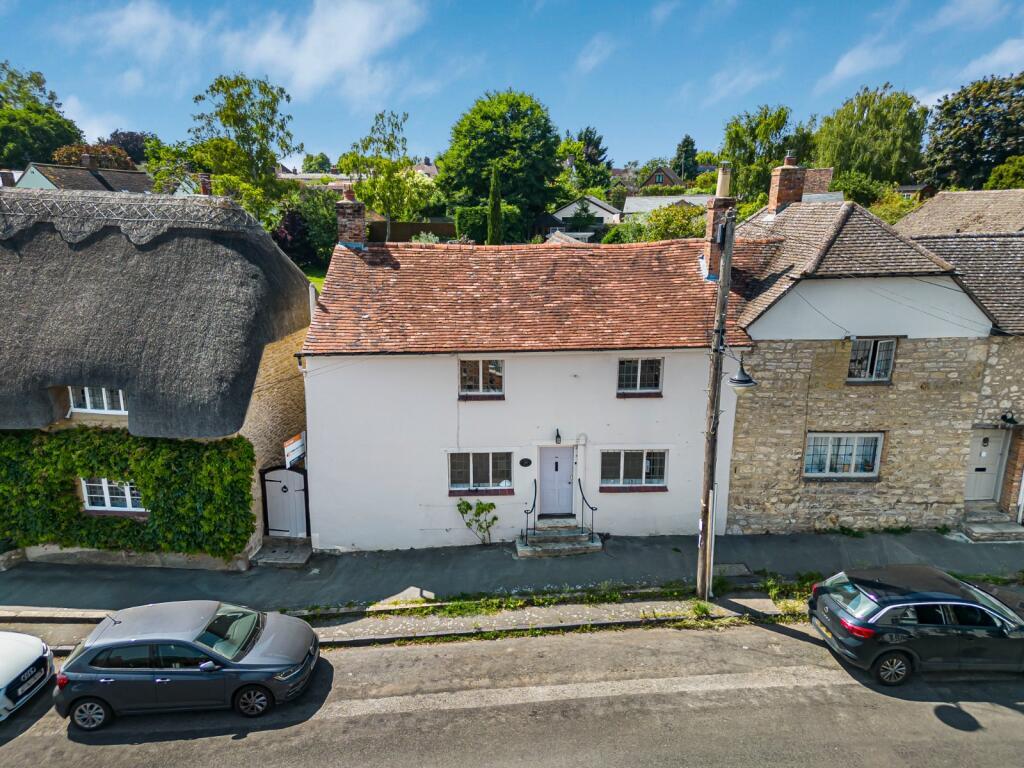 Main image of property: High Street, Long Crendon, Aylesbury
