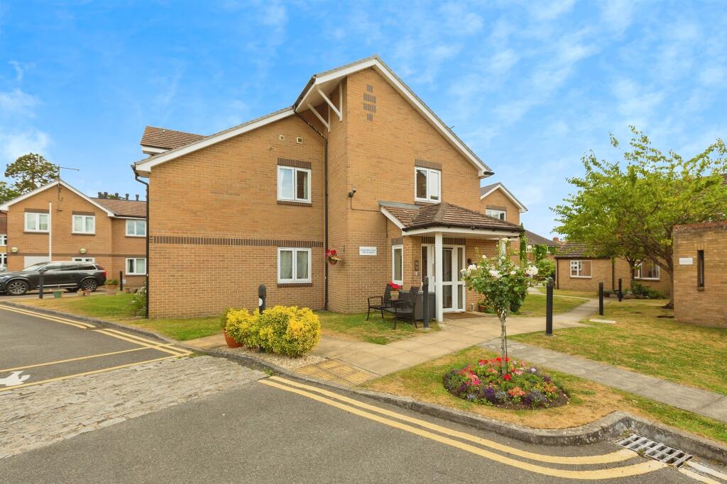 Main image of property: Windmill Road, Thame