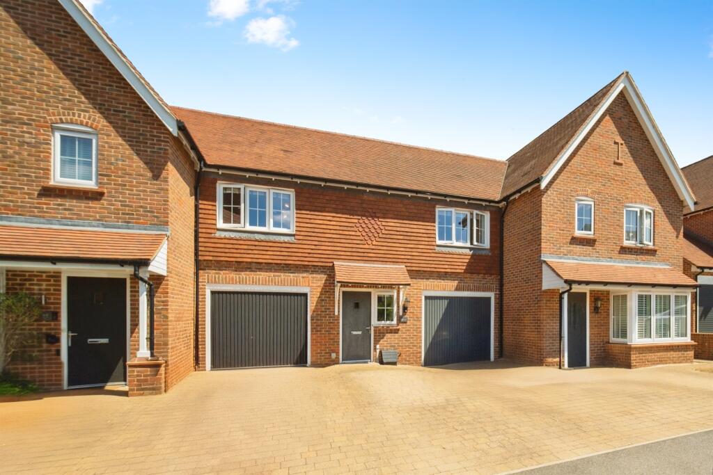 Main image of property: Murano Drive, Chineham, Basingstoke