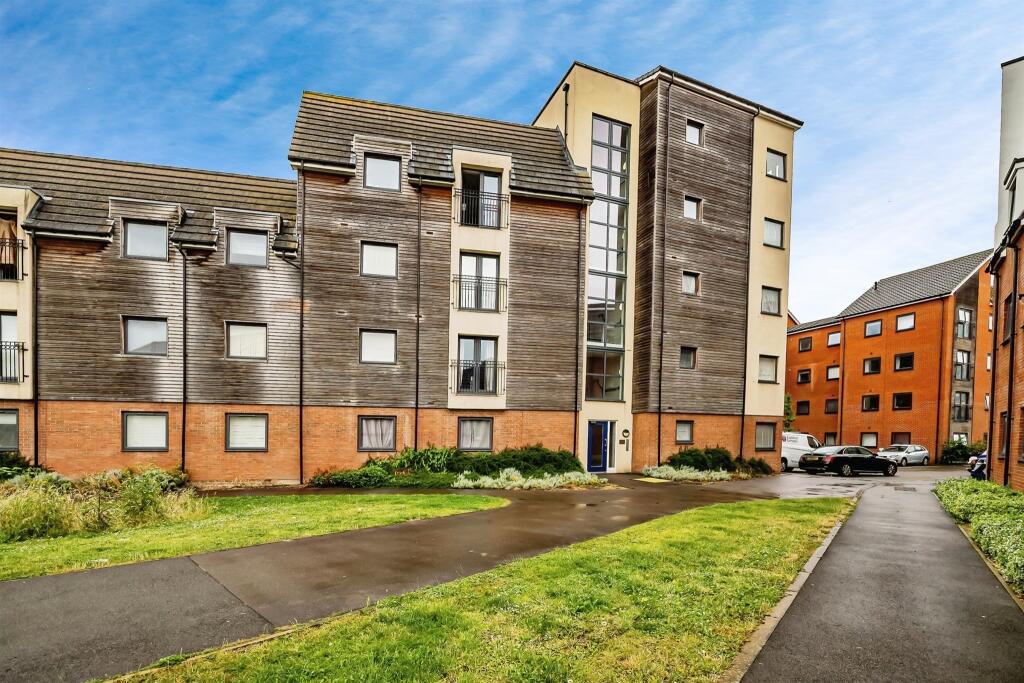 Main image of property: Quercetum Close, Aylesbury