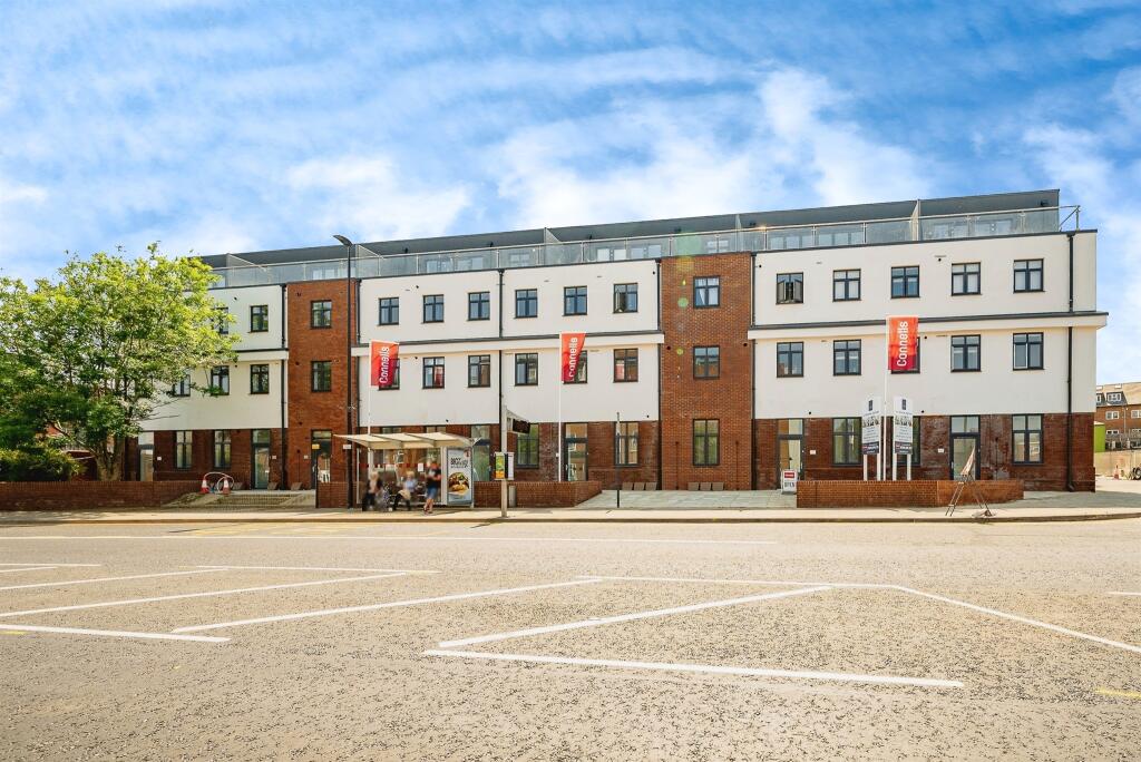 Main image of property: Cambridge Place, Aylesbury