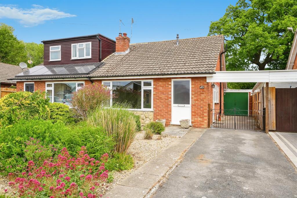 Main image of property: Farm Road, ABINGDON