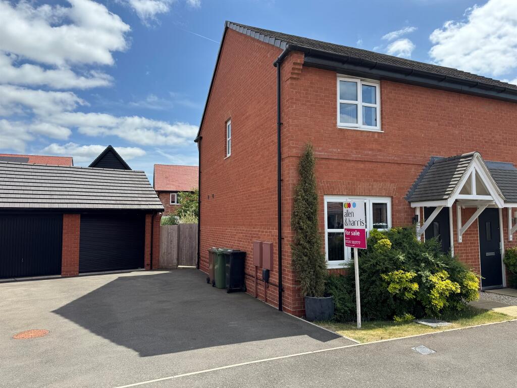 Main image of property: Furrows End, Drayton, Abingdon