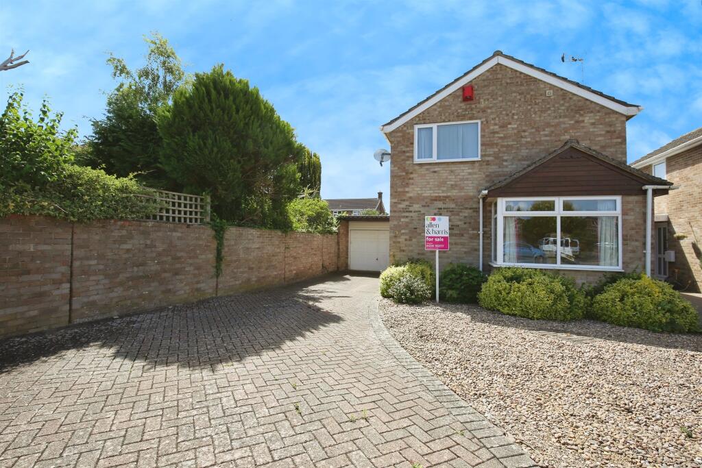 Main image of property: Ferny Close, Radley, Abingdon