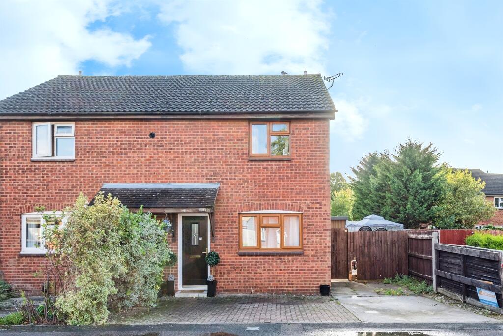 Main image of property: Norris Close, Abingdon