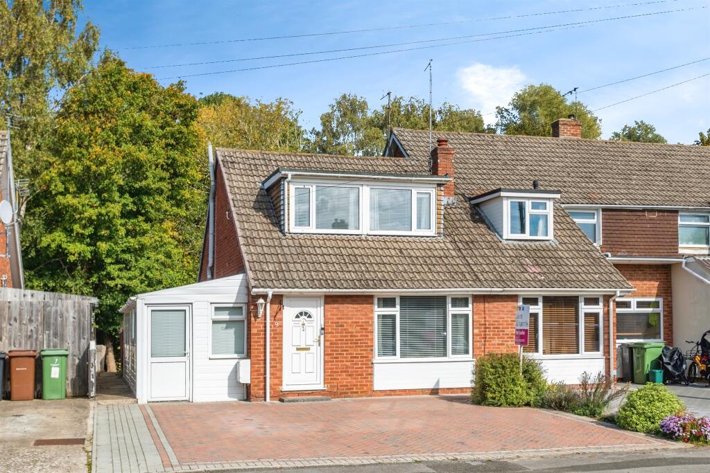Main image of property: Farm Road, Abingdon