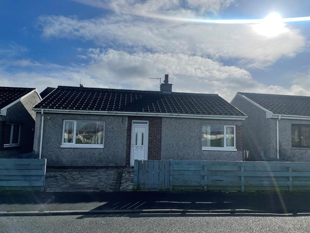 2 bedroom detached bungalow for sale in Moore Field, Stranraer, DG9