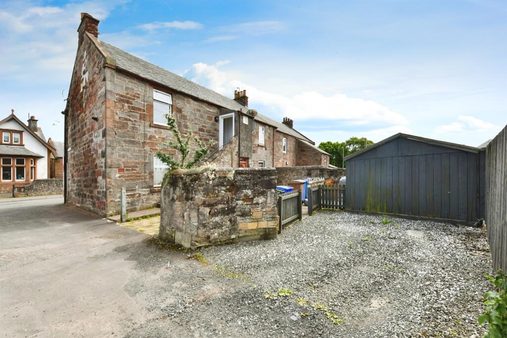 3 bedroom flat for sale in Montgomerie Street, Tarbolton, MAUCHLINE, KA5