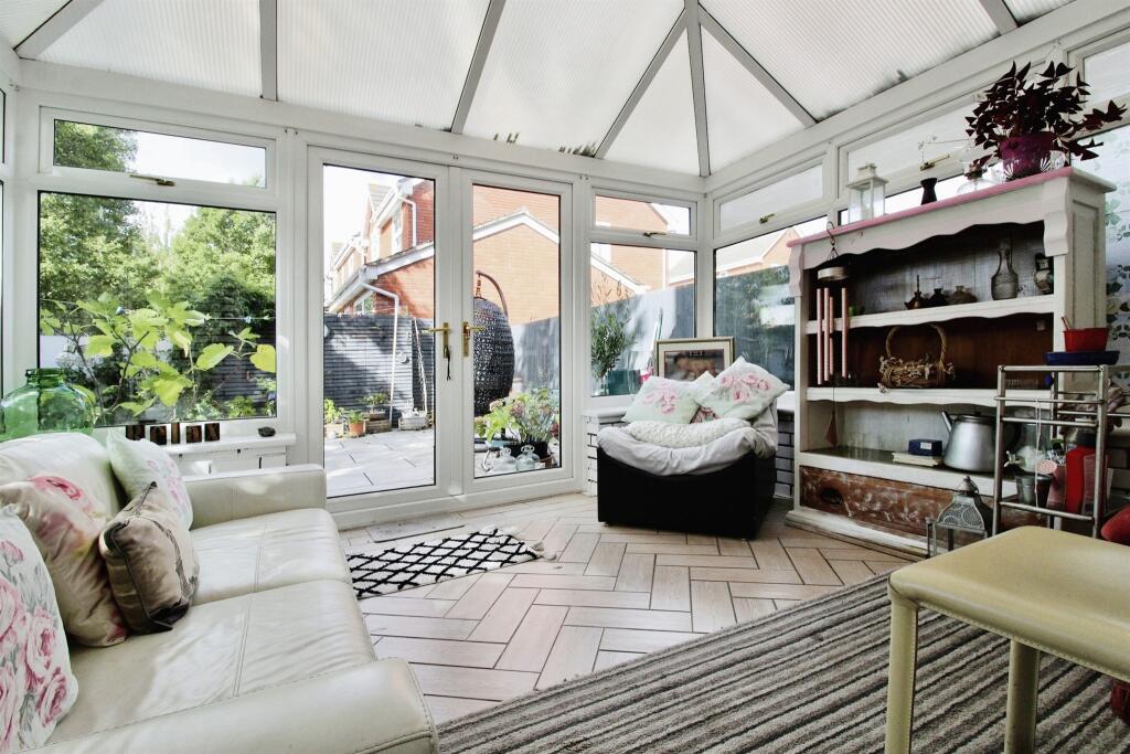 Additional property image - Rhodfa Sweldon, Barry