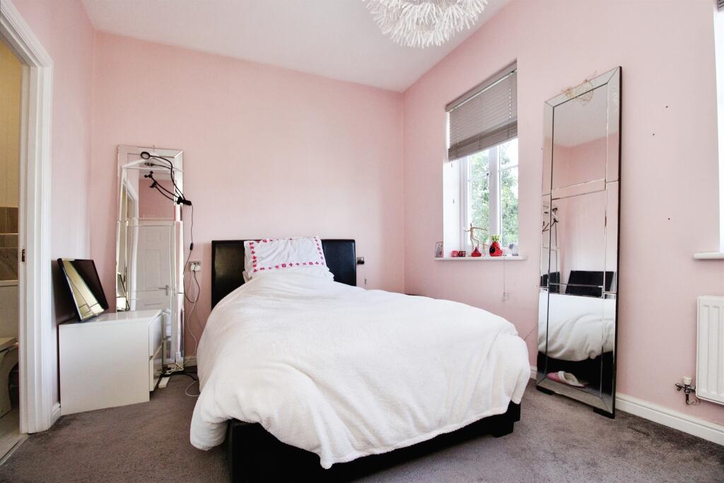 Additional property image - Rhodfa Sweldon, Barry