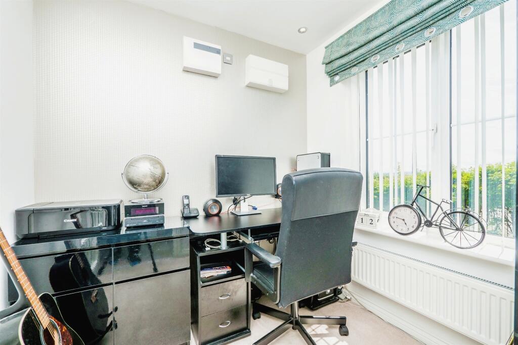 Additional property image - Heol Y Sianel, Rhoose, Barry