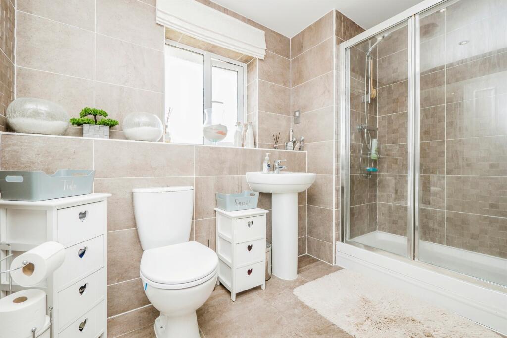 Additional property image - Heol Y Sianel, Rhoose, Barry