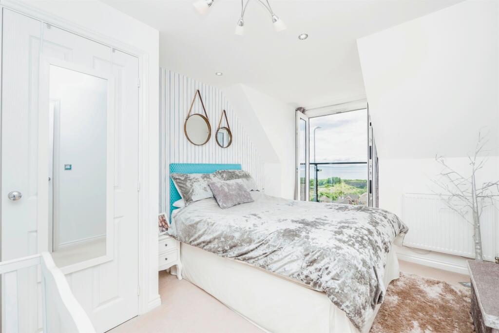 Additional property image - Heol Y Sianel, Rhoose, Barry