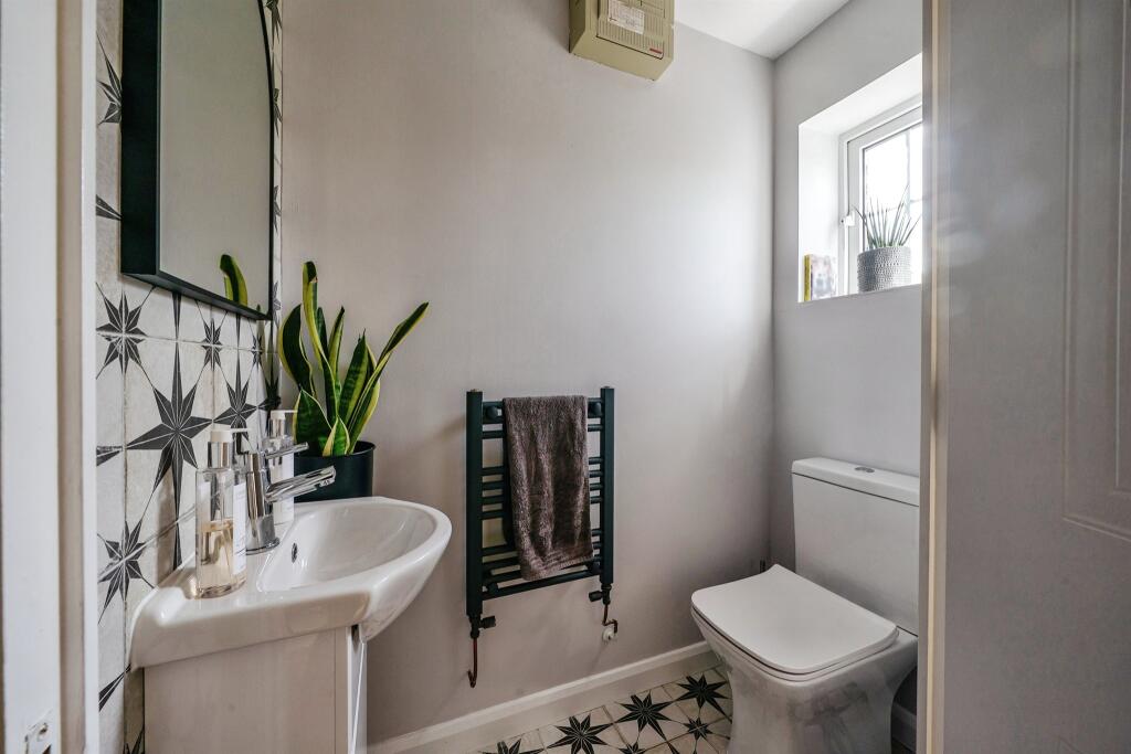 3 bedroom detached house for sale in Faulkland View, Peasedown St. John