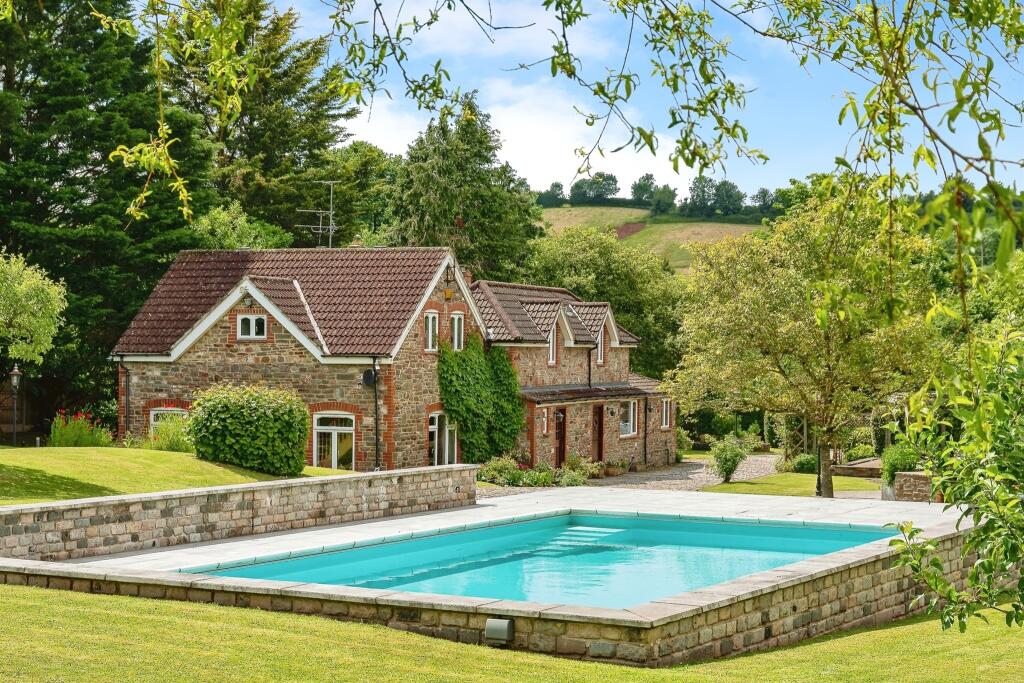 6 bedroom detached house for sale in Golden Valley Lane, Bitton, Bristol, BS30