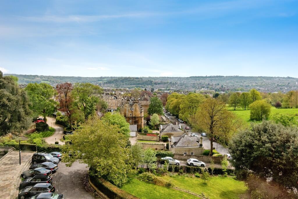 Additional property image - Cavendish Crescent, Bath