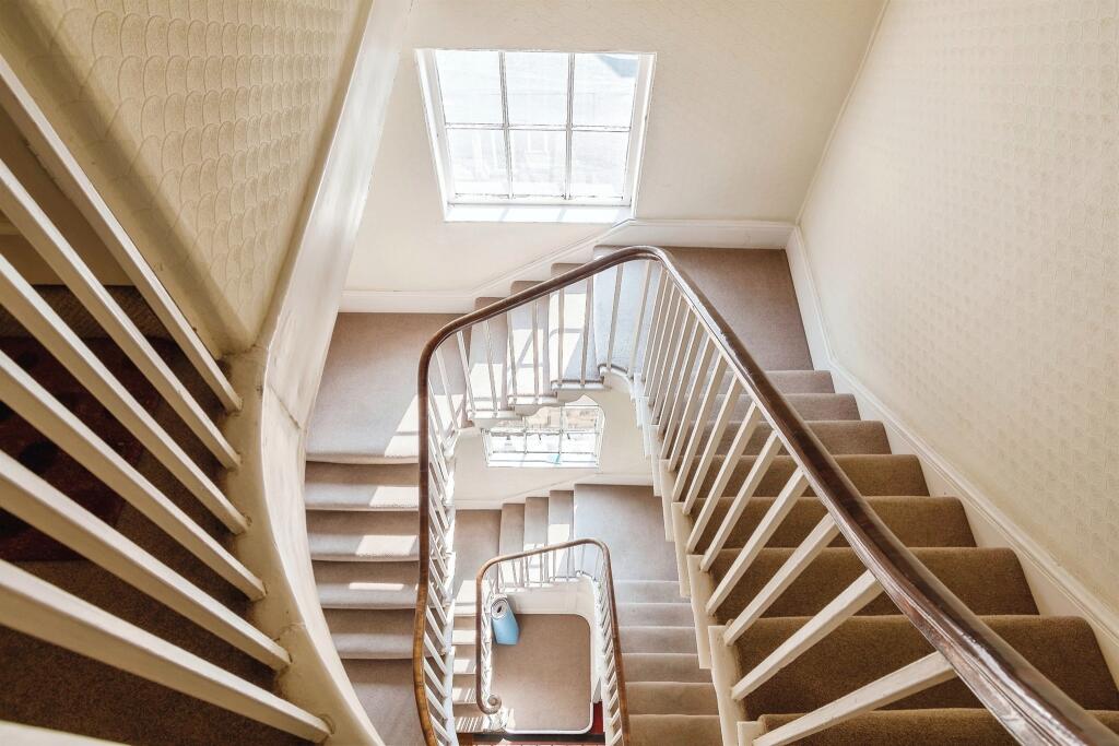 Additional property image - Bathwick Street, Bath