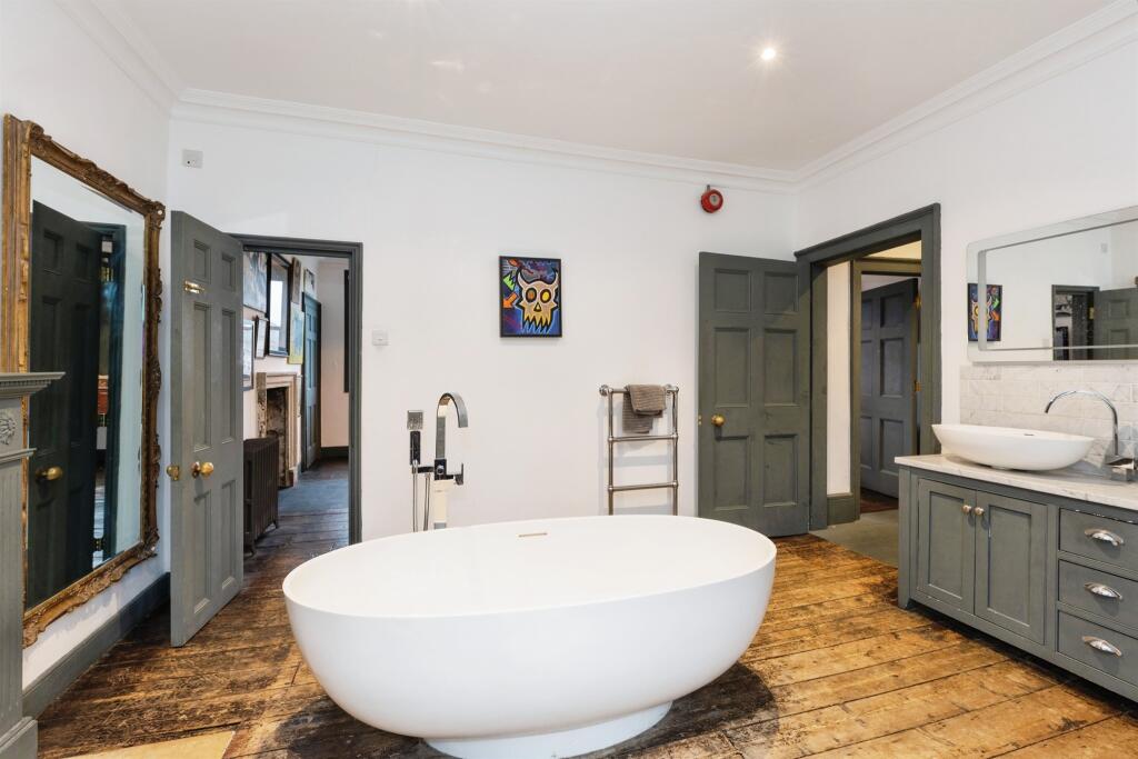 Additional property image - Walcot Parade, Bath