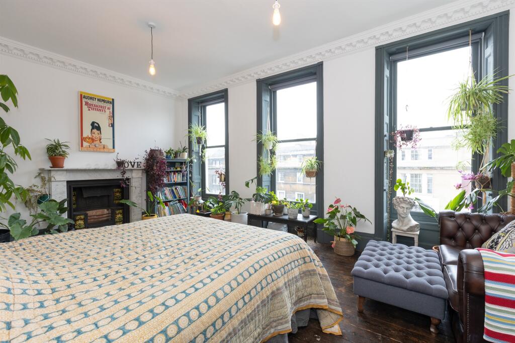 Additional property image - Walcot Parade, Bath