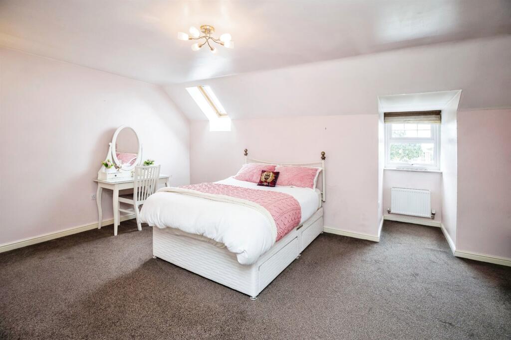 Additional property image - Violet Croft, Bebington, Wirral