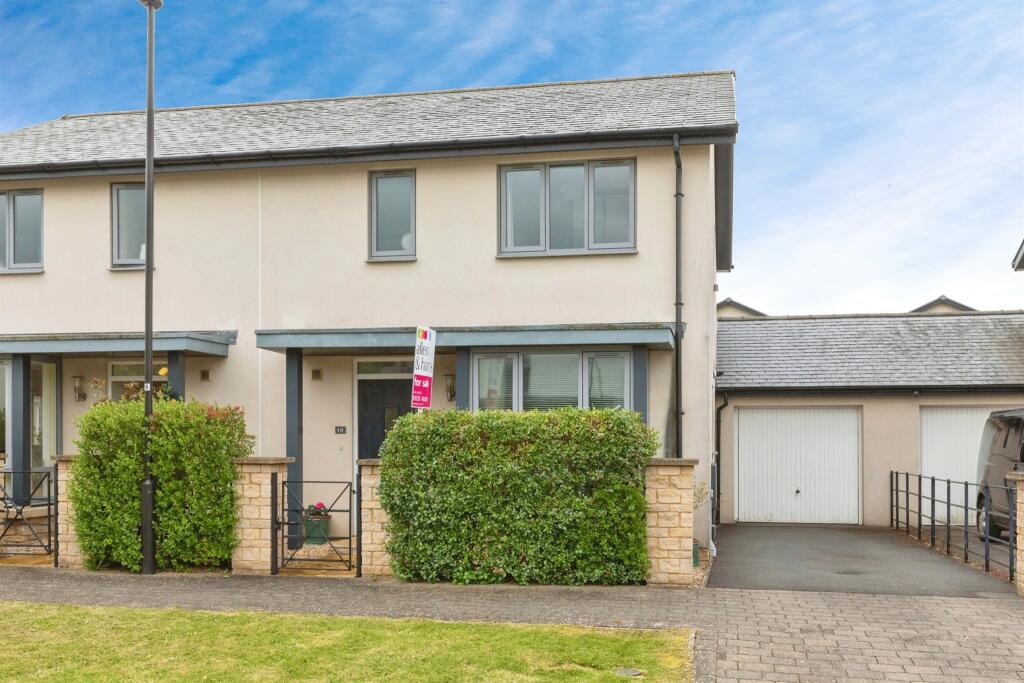 3 bedroom semidetached house for sale in Waller Gardens, Lansdown