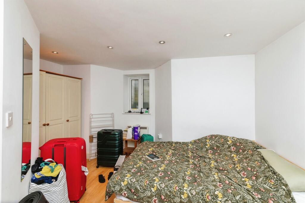 Additional property image - Clarence Street, Bath