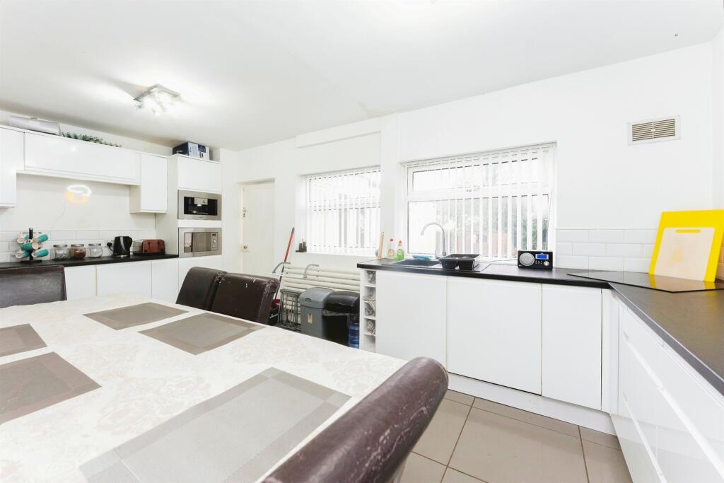 Additional property image - Orrets Meadow Road, Wirral