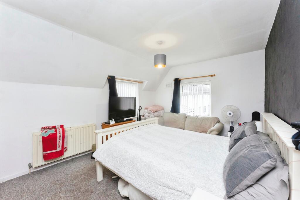 Additional property image - Orrets Meadow Road, Wirral