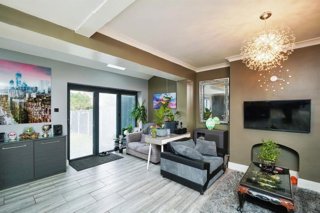 Additional property image - Cortsway West, Wirral
