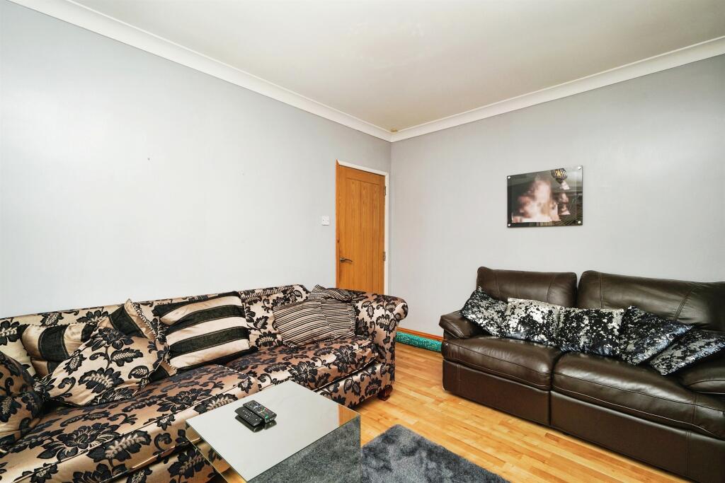 Additional property image - Cortsway West, Wirral