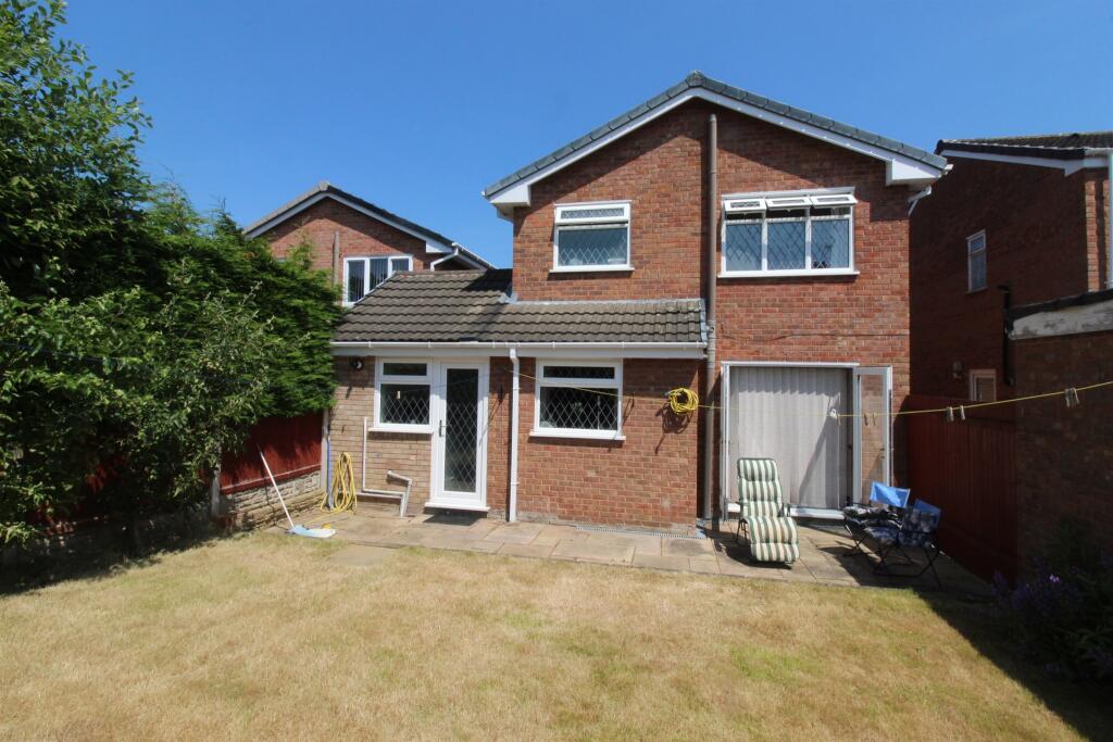 3 bedroom detached house for sale in Eastway, Little Sutton, Ellesmere Port, CH66